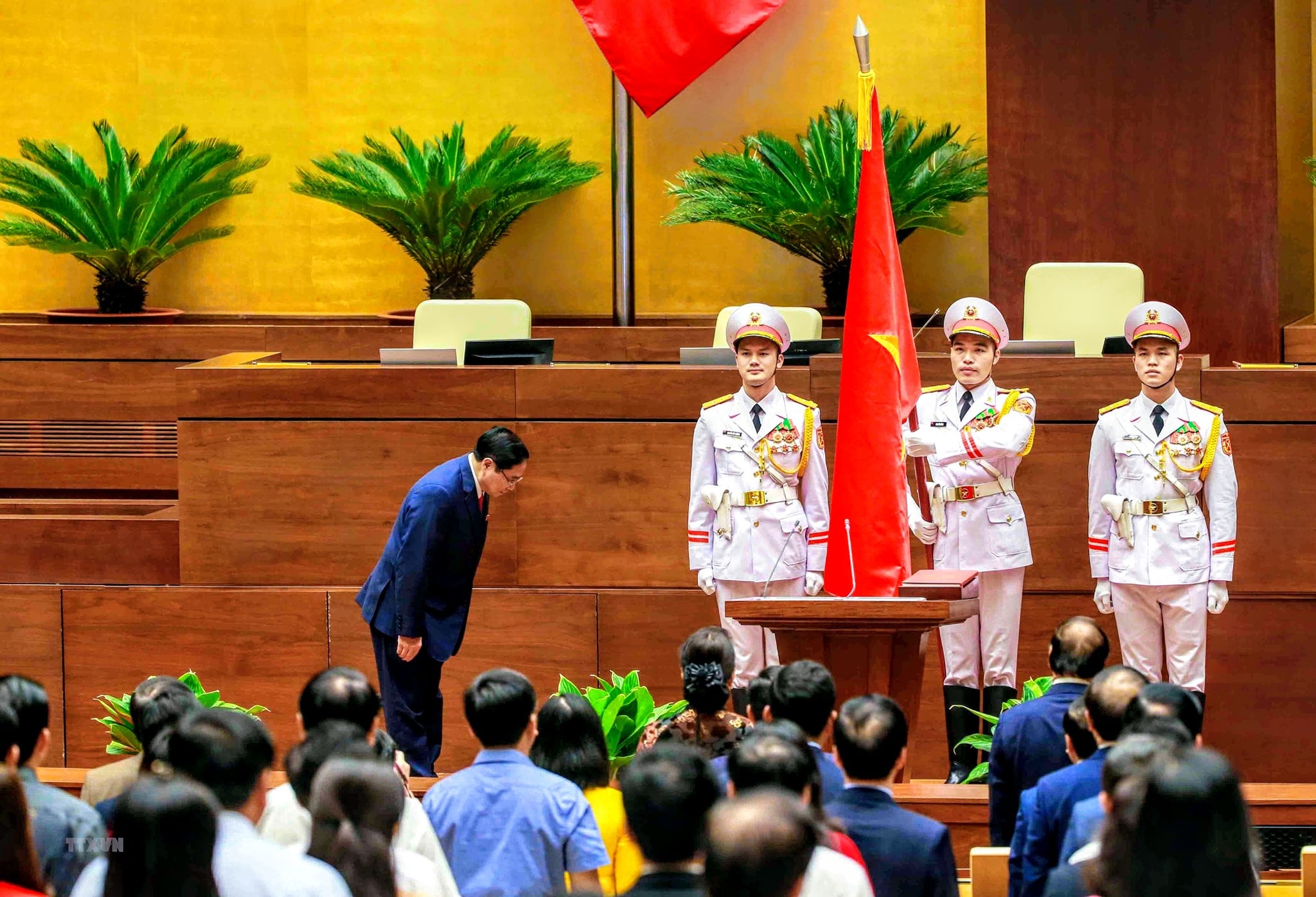 Tân Thủ tướng Phạm Minh Chính tuyên thệ nhậm chức.